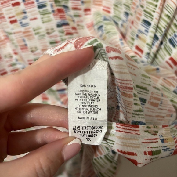 First Love Cream Boxy Short‎ Sleeve Blouse Multicolored Rainbow Stripes Blocks - Picture 5 of 5